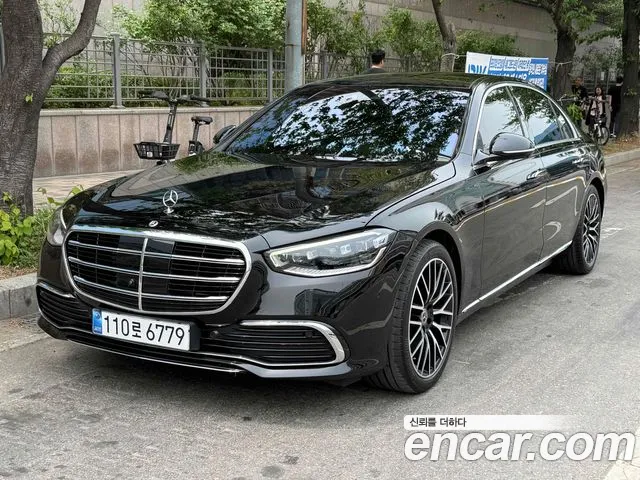 Mercedes-Benz S-Class 2025 — photo 1
