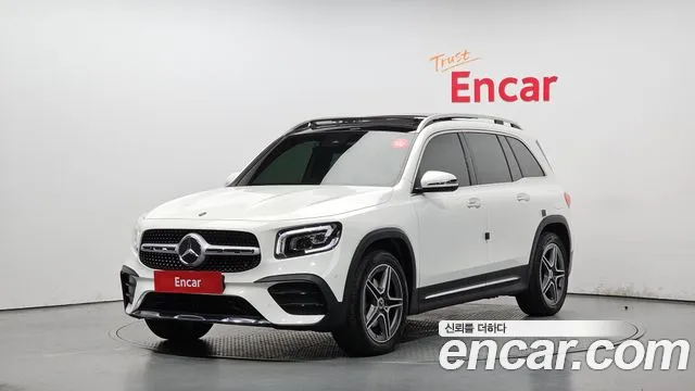 Mercedes-Benz GLB-Class 2021 — photo 1