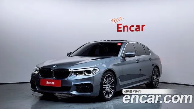 BMW 5-Series 2019 — photo 1