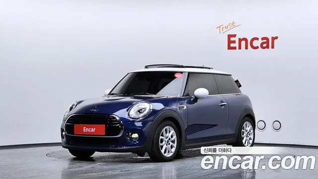 Mini Cooper 2018 — photo 1