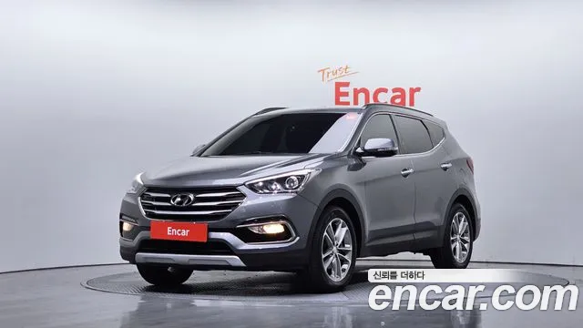 Hyundai Santafe 2016 — photo 1