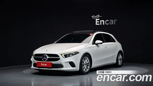 Mercedes-Benz A-Class 2020 — photo 1
