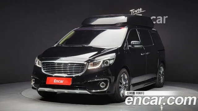 Kia Canival 2015 — photo 1