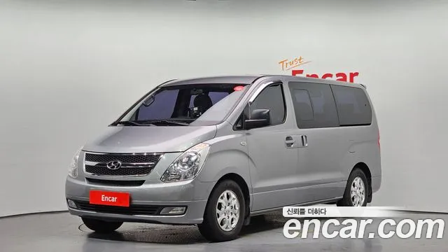 Hyundai Starex 2015 — photo 1