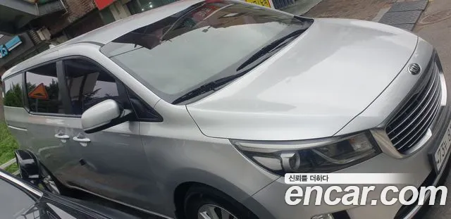 Kia Canival 2016 — photo 1