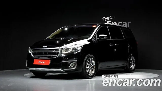 Kia Canival 2018 — photo 1