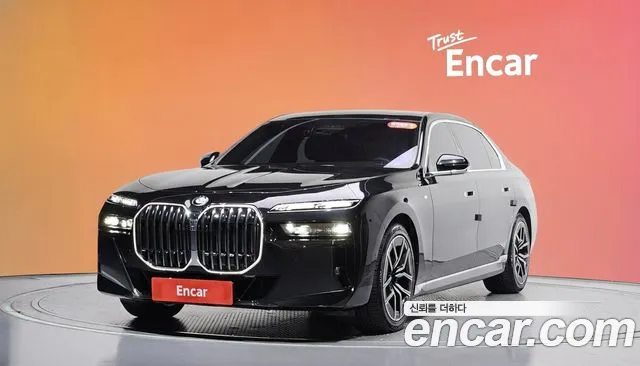 BMW 7-Series 2024 — photo 1