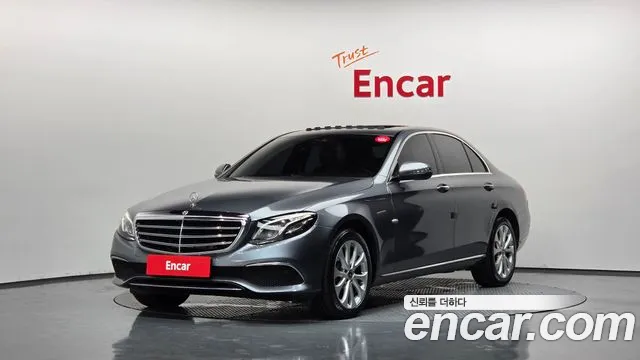 Mercedes-Benz E-Class 2019 — photo 1