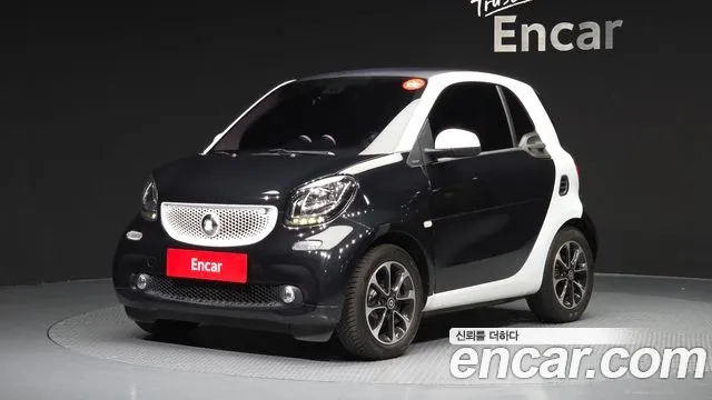 Smart Fortwo 2015 — photo 1