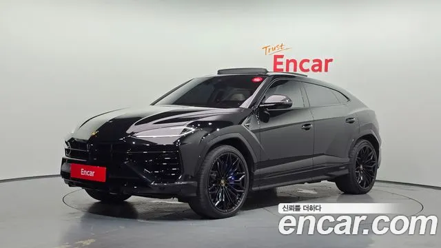 Lamborghini Urus 2025 — photo 1