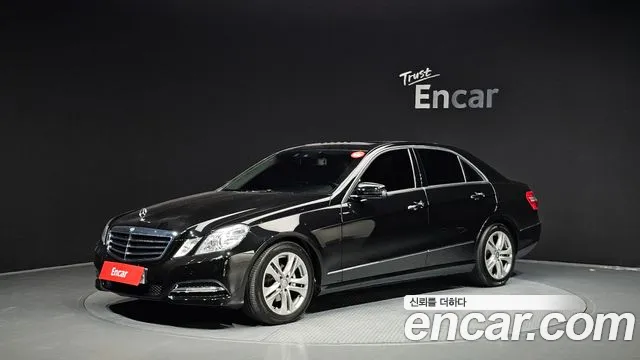 Mercedes-Benz E-Class 2013 — photo 1