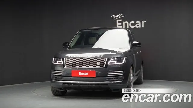 Land Rover Range Rover 2019 — photo 1