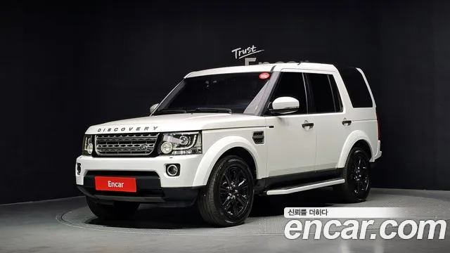 Land Rover Discovery 2016 — photo 1