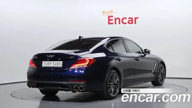Genesis G70 2019 — photo 1
