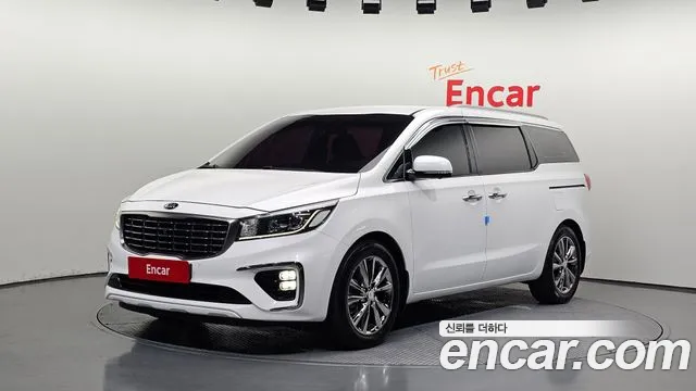 Kia Canival 2019 — photo 1