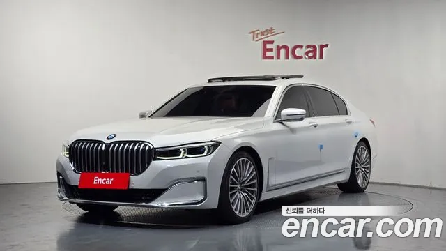 BMW 7-Series 2022 — photo 1