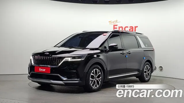 Kia Canival 2021 — photo 1
