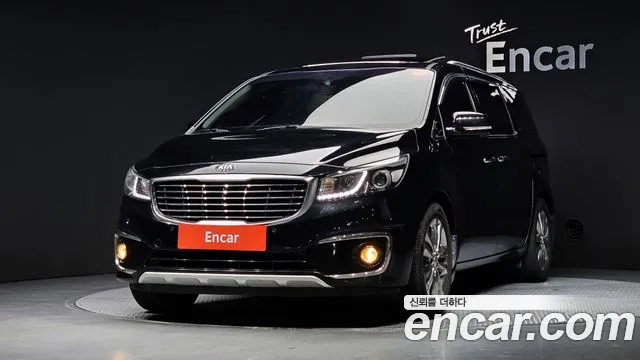Kia Canival 2016 — photo 1