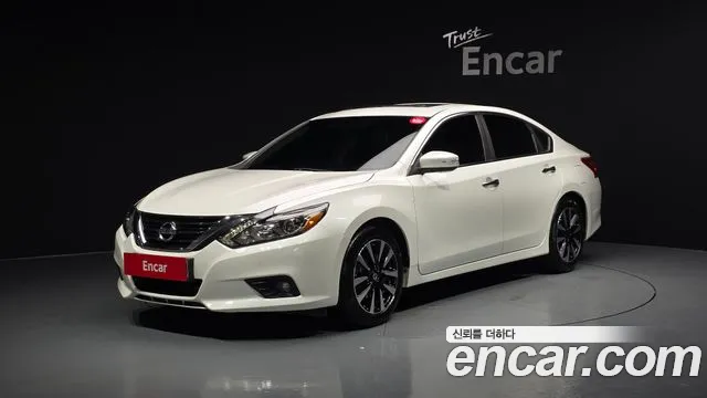 Nissan Altima 2018 — photo 1