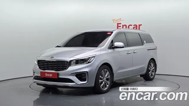 Kia Canival 2019 — photo 1