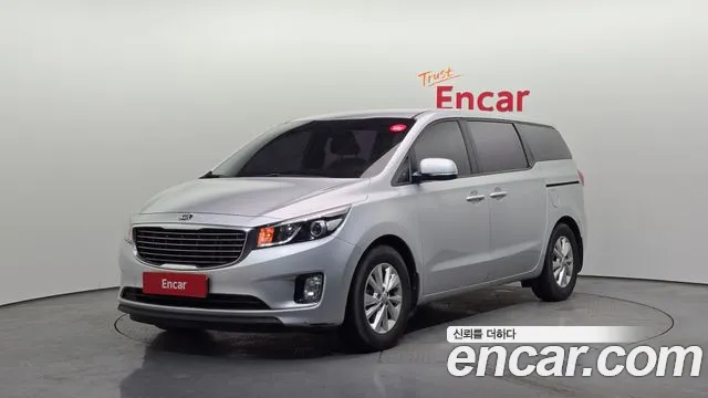 Kia Canival 2017 — photo 1