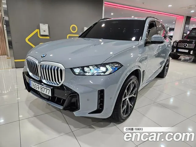 BMW X5 2026 — photo 1