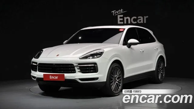Porsche Cayenne 2022 — photo 1