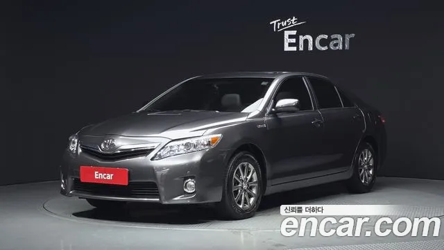 Toyota Camry 2010 — photo 1