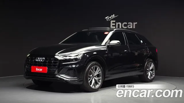 Audi Q8 2022 — photo 1