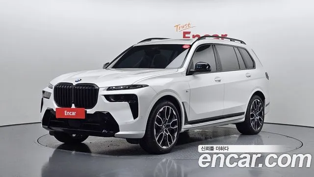 BMW X7 2025 — photo 1
