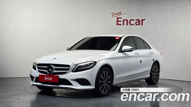 Mercedes-Benz C-Class 2019 — photo 1