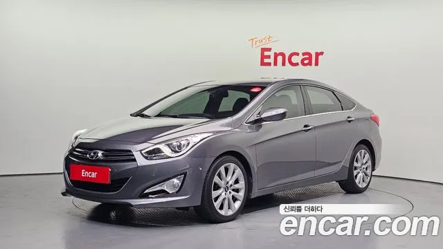 Hyundai i40 2012 — photo 1