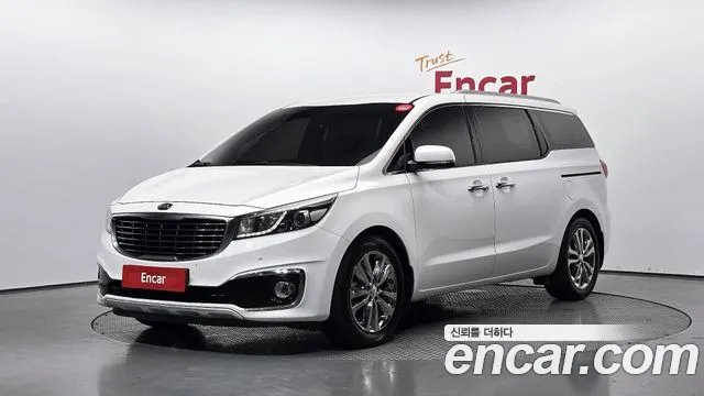 Kia Canival 2016 — photo 1