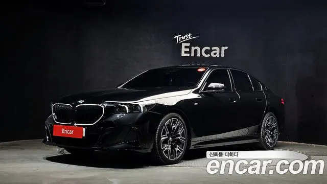 BMW 5-Series 2026 — photo 1