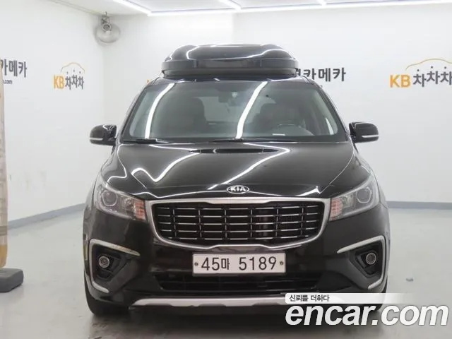 Kia Canival 2019 — photo 1