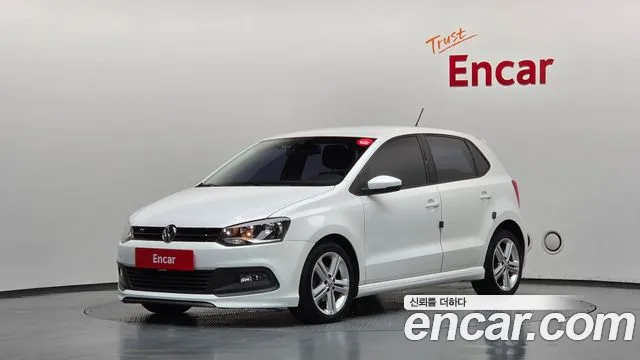 Volkswagen Polo 2014 — photo 1