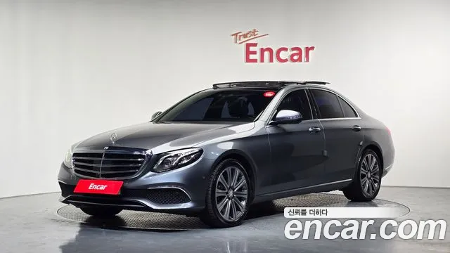 Mercedes-Benz E-Class 2017 — photo 1