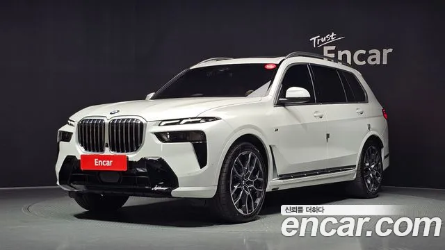 BMW X7 2025 — photo 1