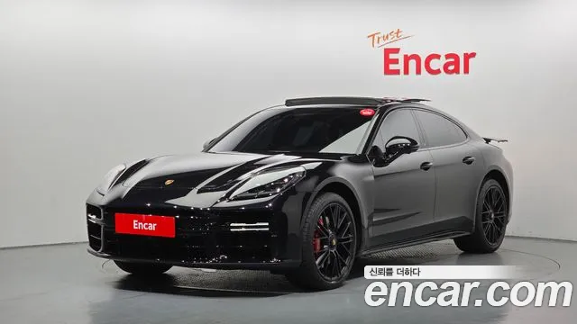 Porsche Panamera 2025 — photo 1