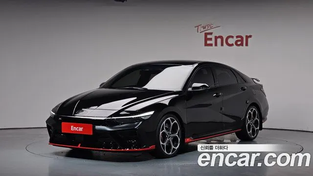 Hyundai AVANTE 2024 — photo 1