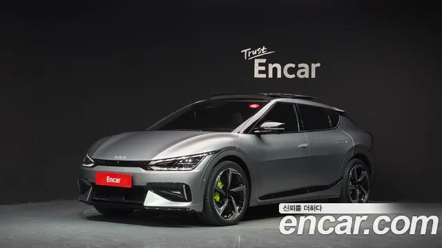 Kia EV6 2023 — photo 1