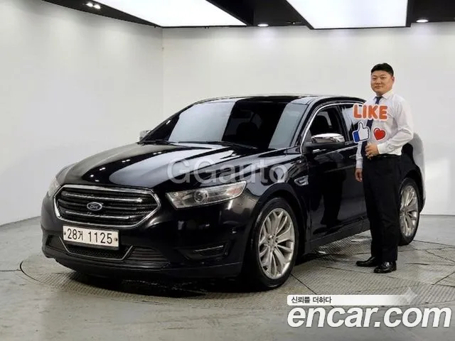 Ford Taurus 2013 — photo 1