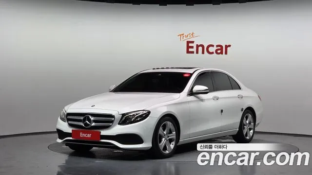Mercedes-Benz E-Class 2017 — photo 1
