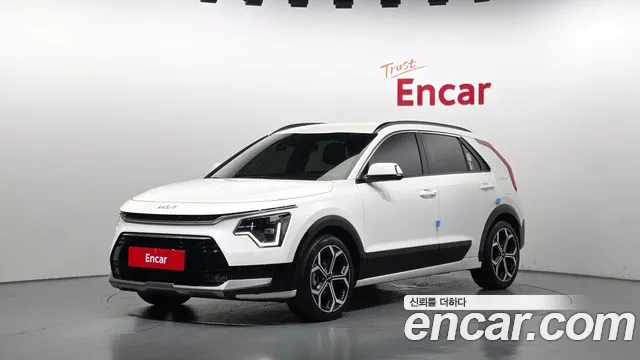 Kia Niro 2022 — photo 1