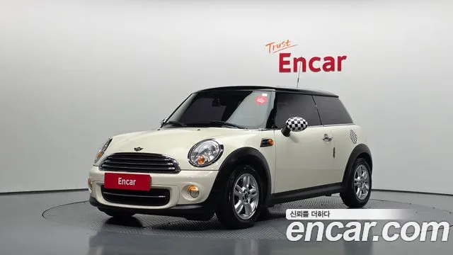 Mini Cooper 2013 — photo 1