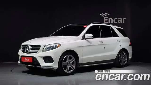 Mercedes-Benz GLE-Class 2018 — photo 1
