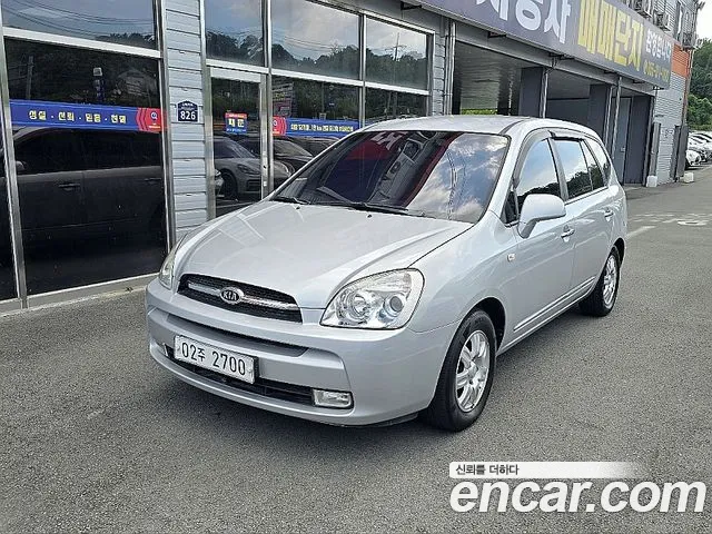 Kia Carens 2008 — photo 1