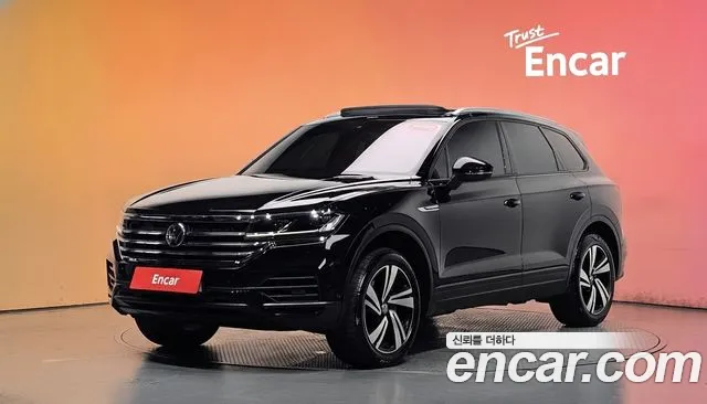 Volkswagen Touareg 2020 — photo 1