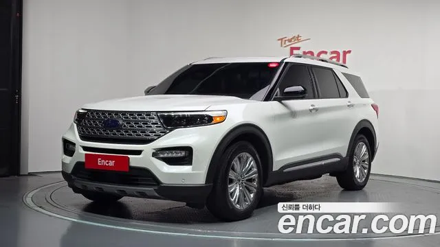 Ford Explorer 2020 — photo 1