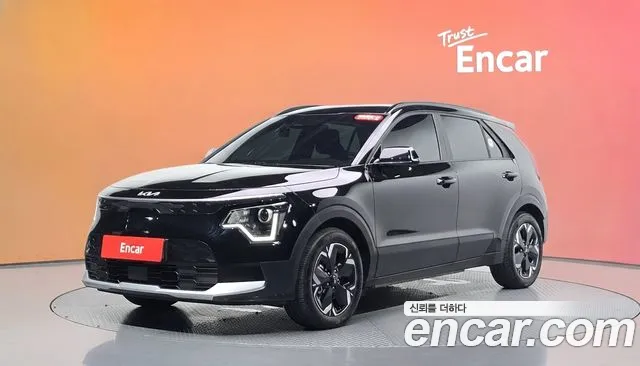 Kia Niro 2024 — photo 1